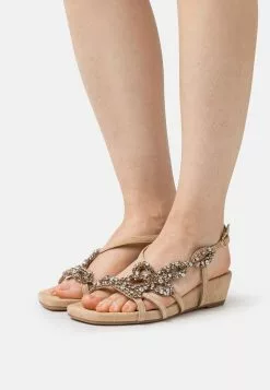 Alma En Pena Sandalen Met Sleehak - Sand