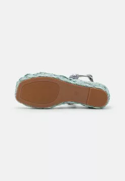 Alma En Pena Sandalen Met Sleehak - Sky -Alma En Pena Winkel dbf272c8cfe04bc6bb6fbfe1e33a9145